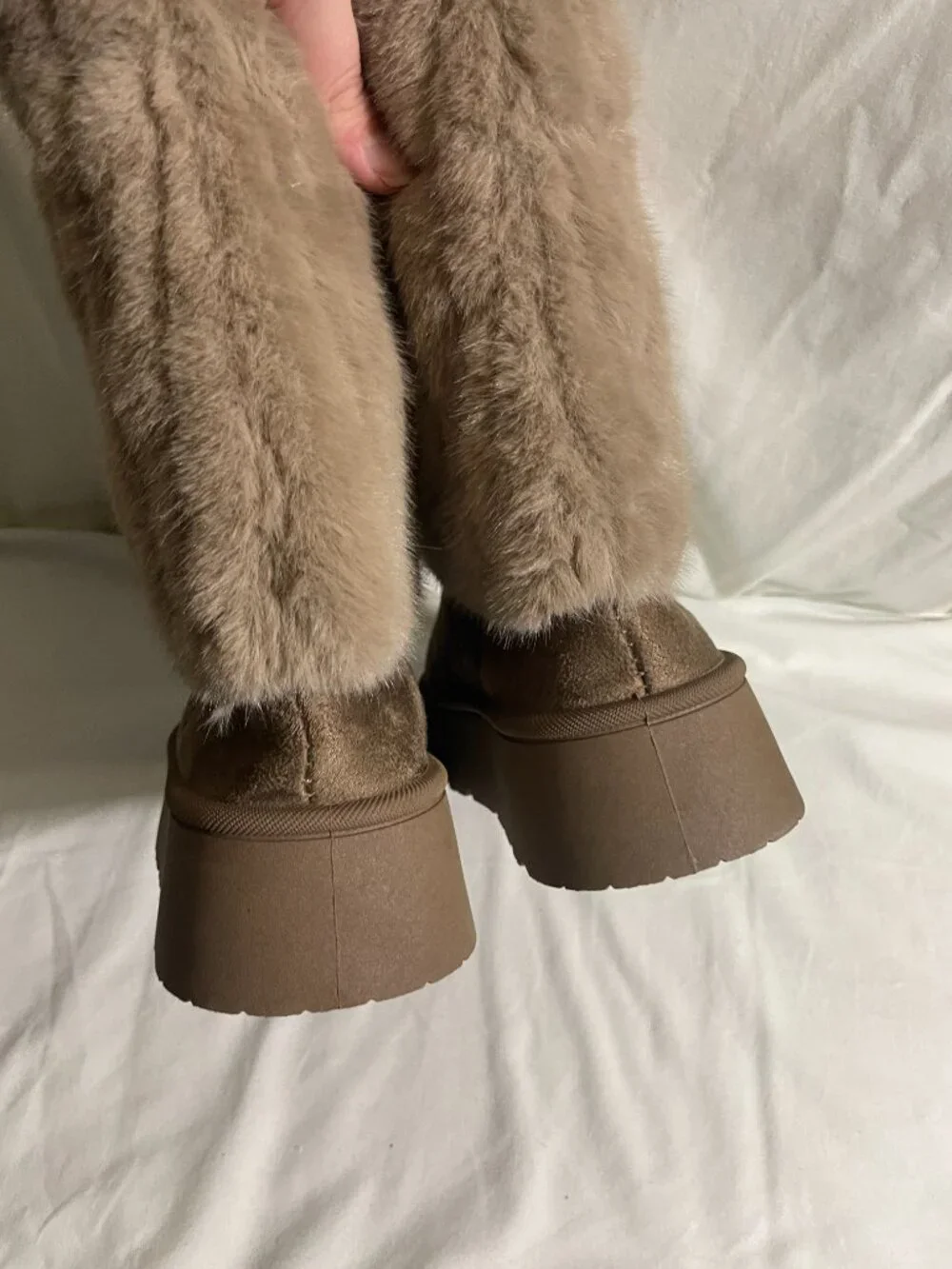 Women's Faux Fur Platform Winter Boots Brown Mid Calf Cozy Lined Size 38